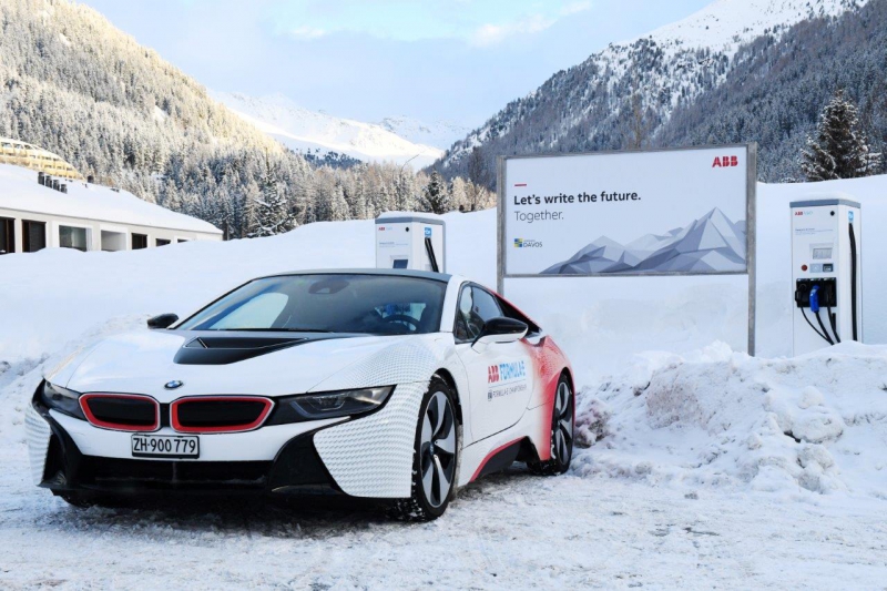 ABB is working with davos to promote electric transport innovation and write a green travel future.